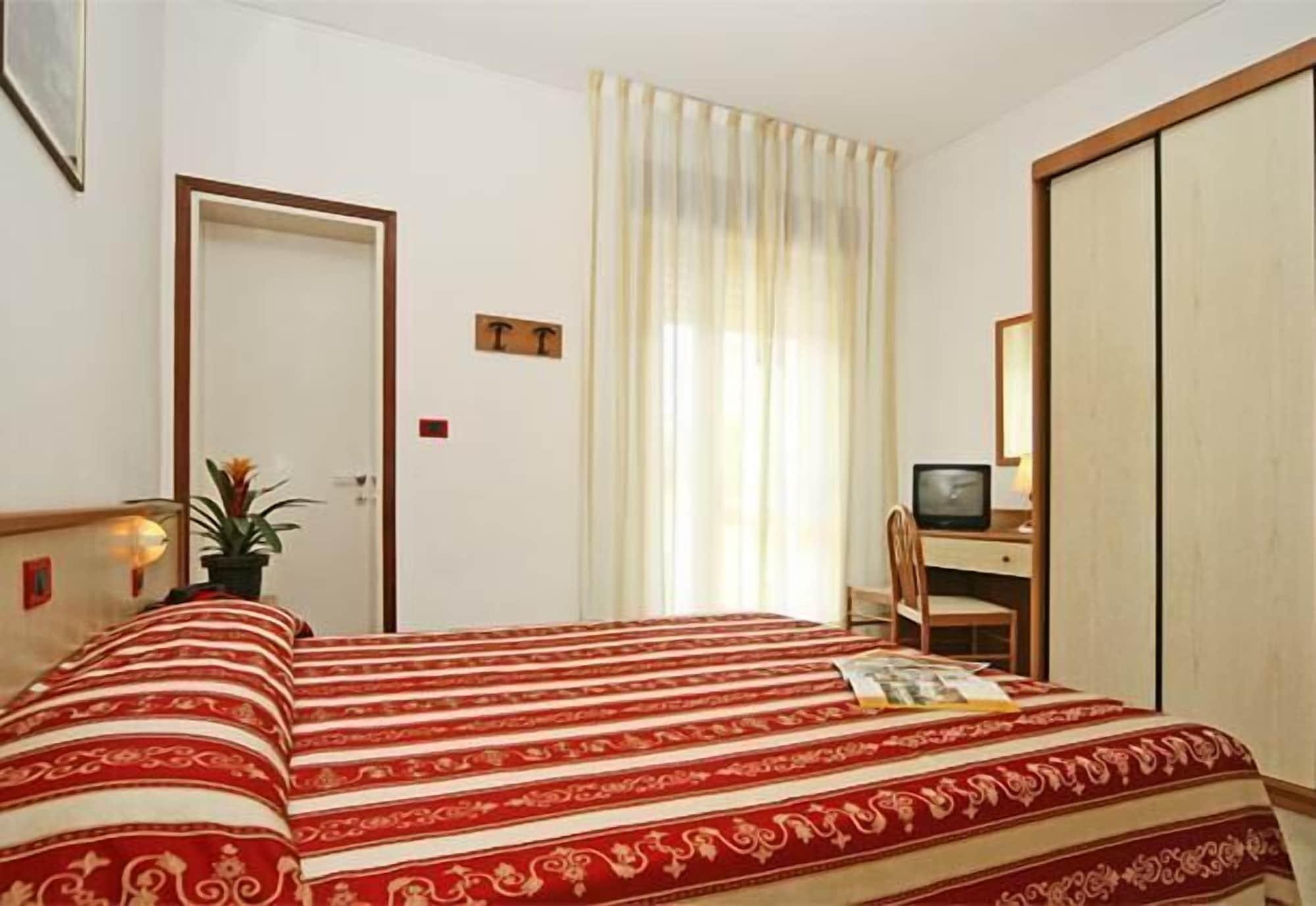 Hotel Golf ***S Бібіоне Екстер'єр фото