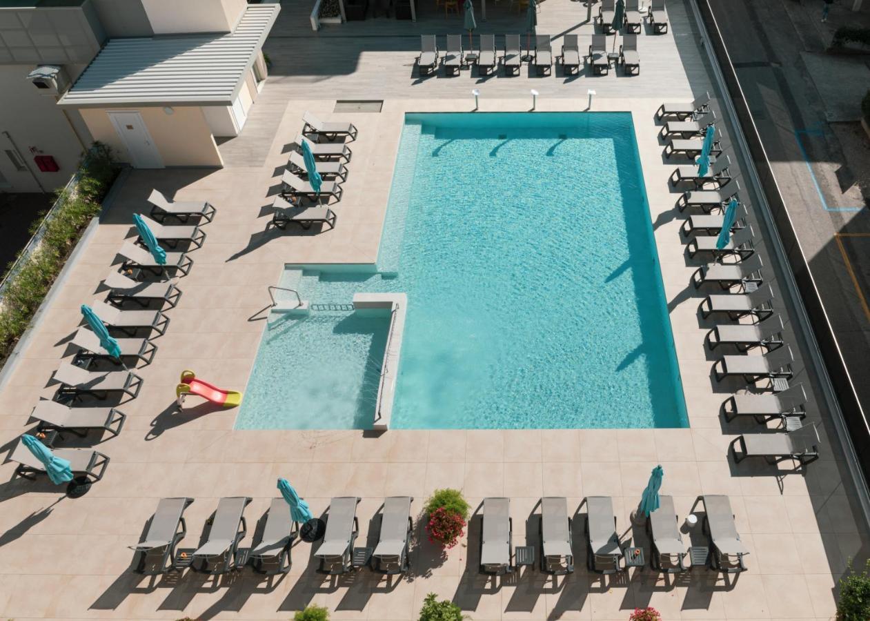 Hotel Golf ***S Бібіоне Екстер'єр фото